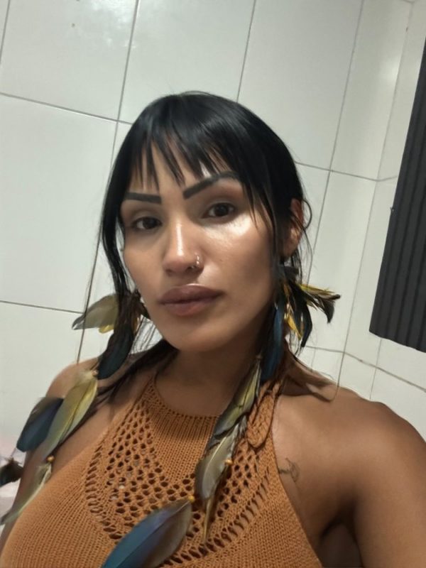 Érika Muniz 60