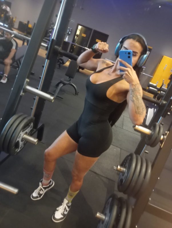 Danielle Senna 28