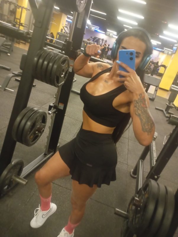 Danielle Senna 44
