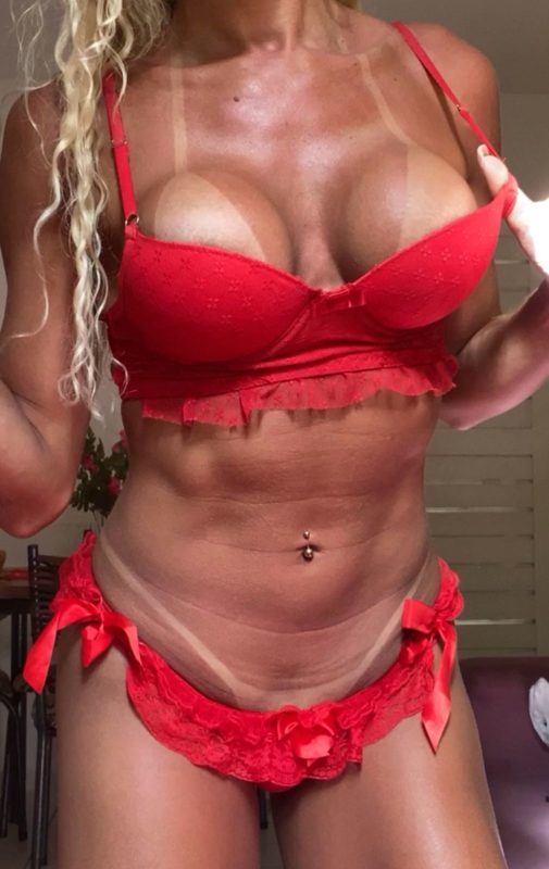 Bella Araujo 51