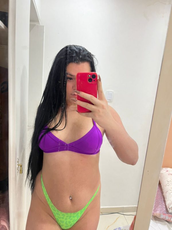 Geovana Leal - Sem Local