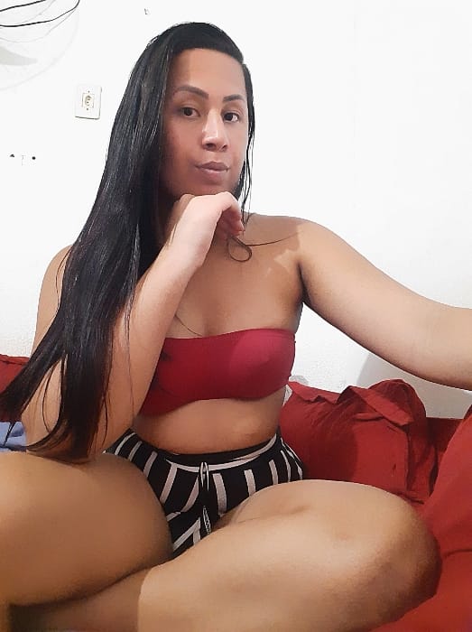 Caroline Araújo 44
