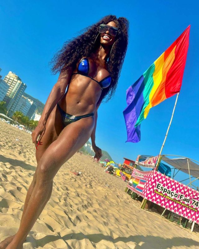Thaís Gomes 6