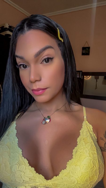 Yuna Mesquita 83