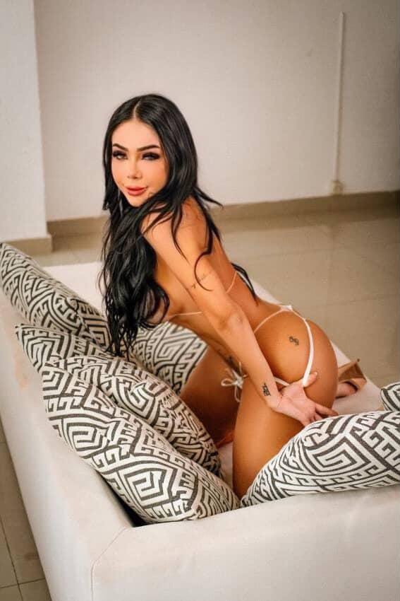 Alicia Wendy 3