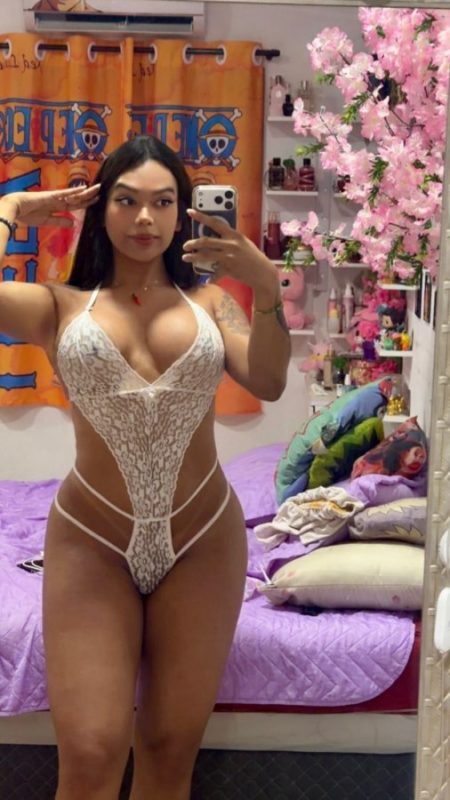 Yuna Mesquita 52