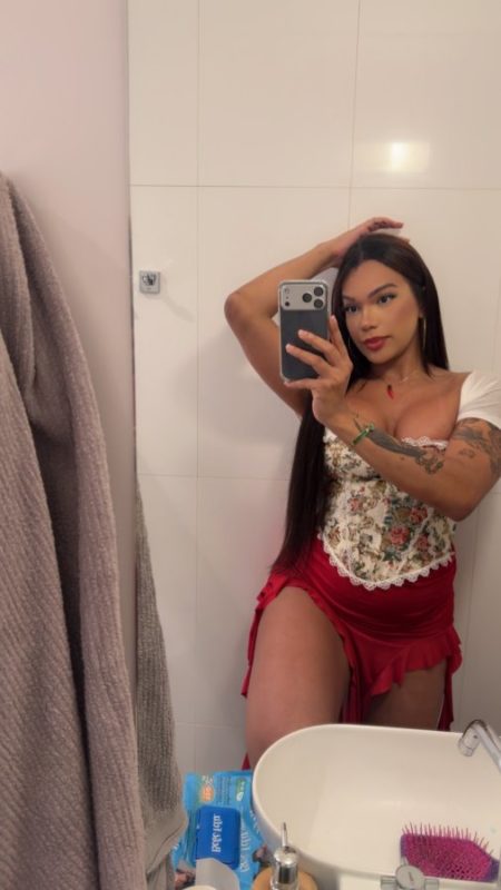 Yuna Mesquita 64