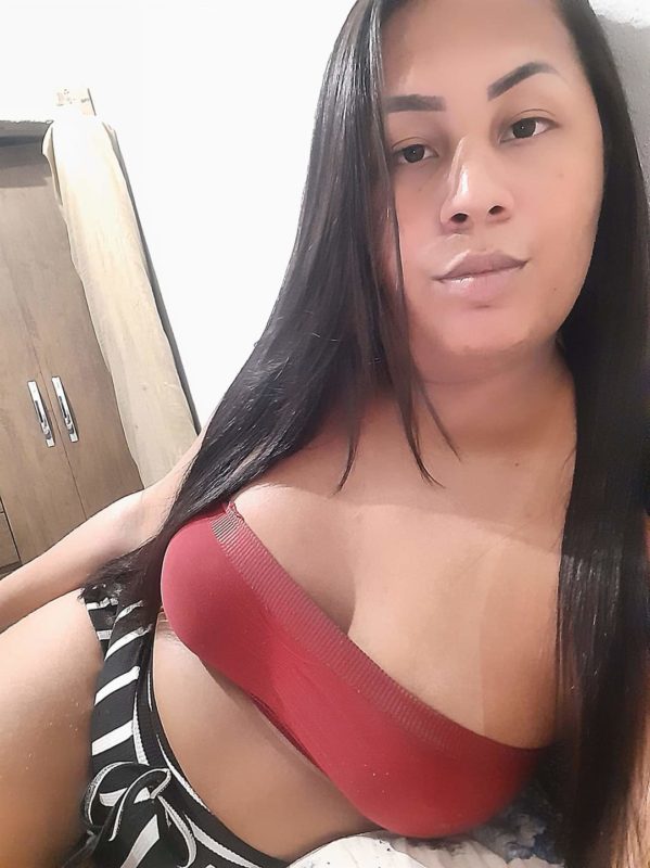Caroline Araújo 50