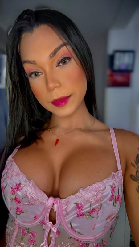 Yuna Mesquita 77