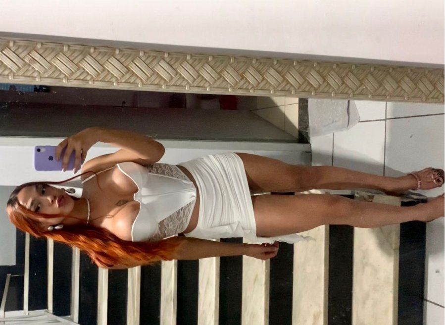 Marina Ferrari 3
