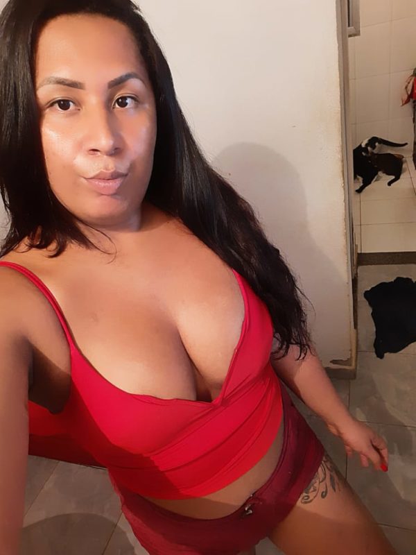 Caroline Araújo 42