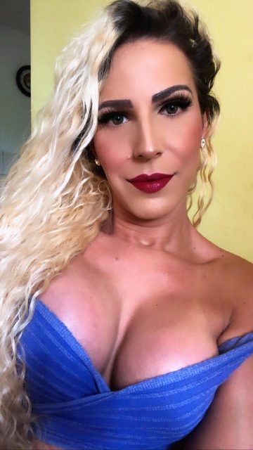 Bella Araujo 103