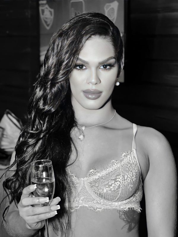 Jayne Santos 17