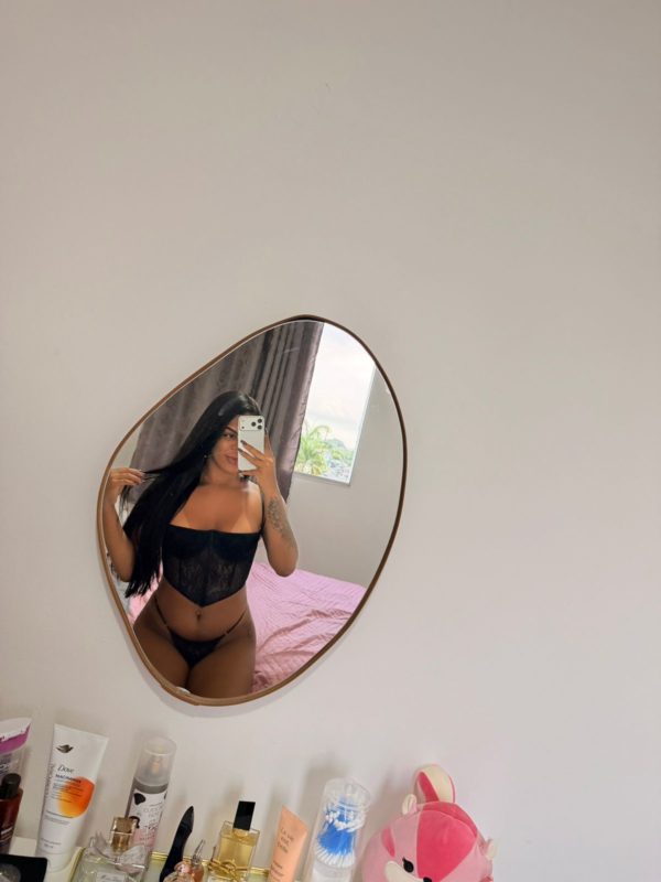 Jayne Santos 4