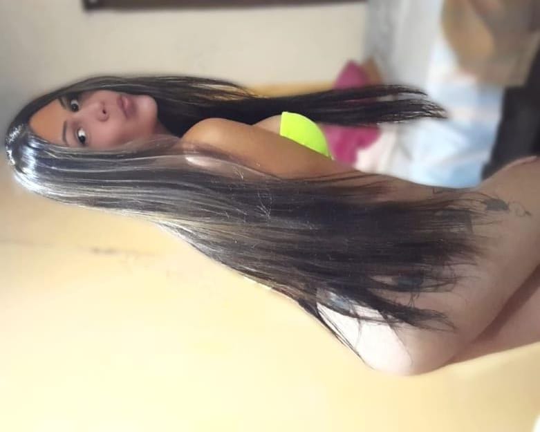 Lara Liz 15