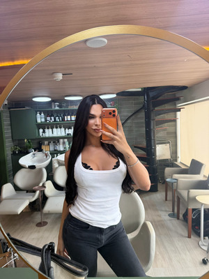 Thailla Buarque 36