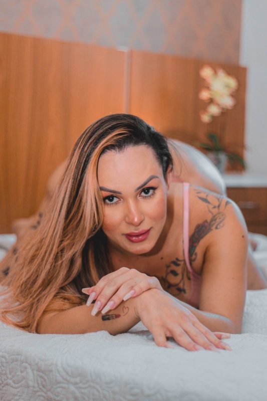 Anna Moreira 3