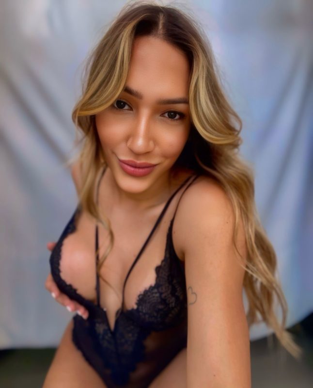 Carol Diaz 12