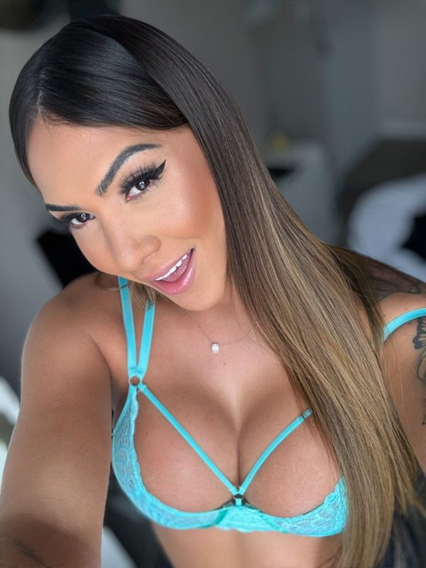Jade Hottman 29