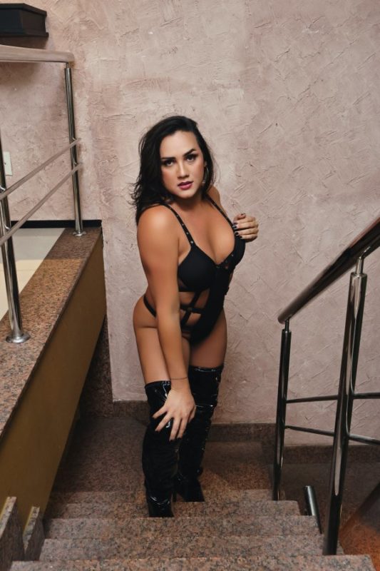 Lola Muller 17
