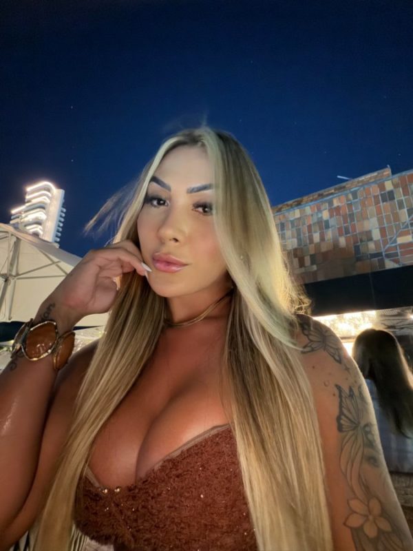 Jade Hottman 14