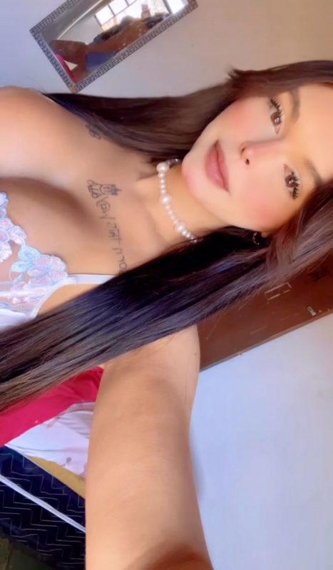 Cryslaine Silva - Sem Local 6