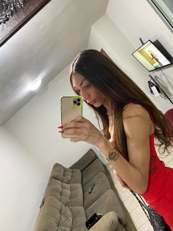 Isadora Ribeiro 81