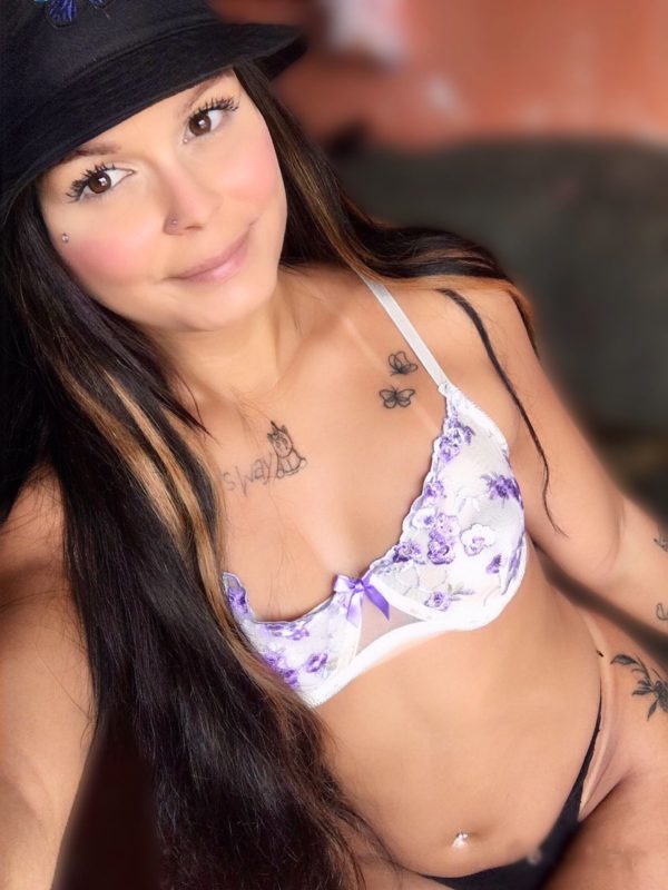 Cryslaine Silva - Sem Local 32