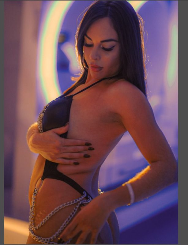 Karol Ferraz 13