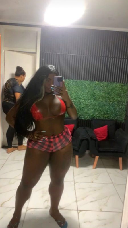 Melissa Oliveira 18