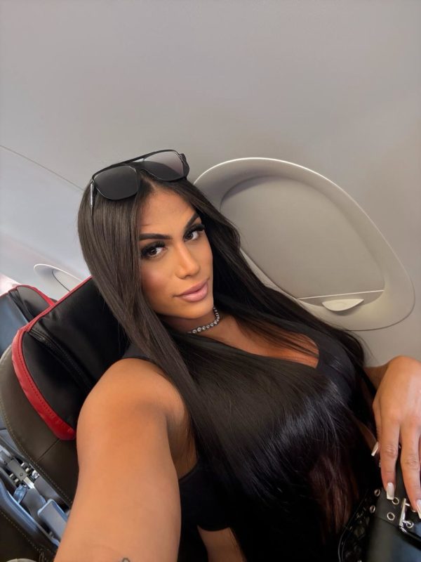 Pamela Ferrari 14