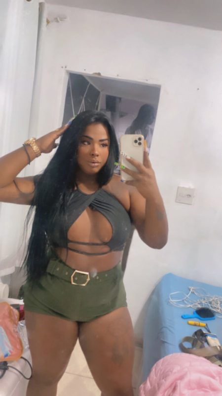 Melissa Oliveira 34