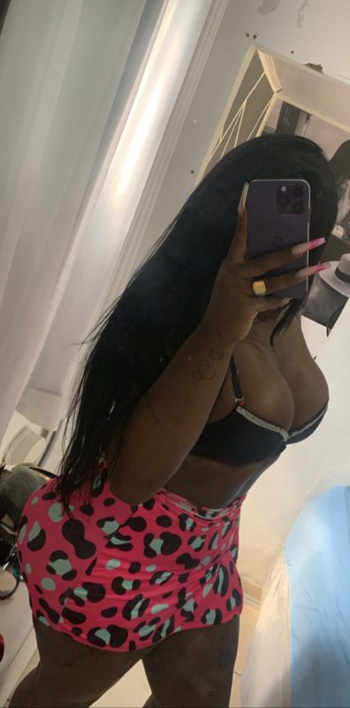 Melissa Oliveira 28