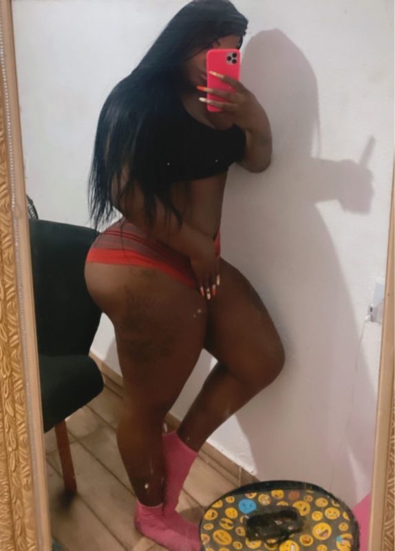 Melissa Oliveira 36