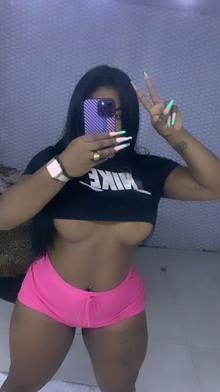 Melissa Oliveira 26