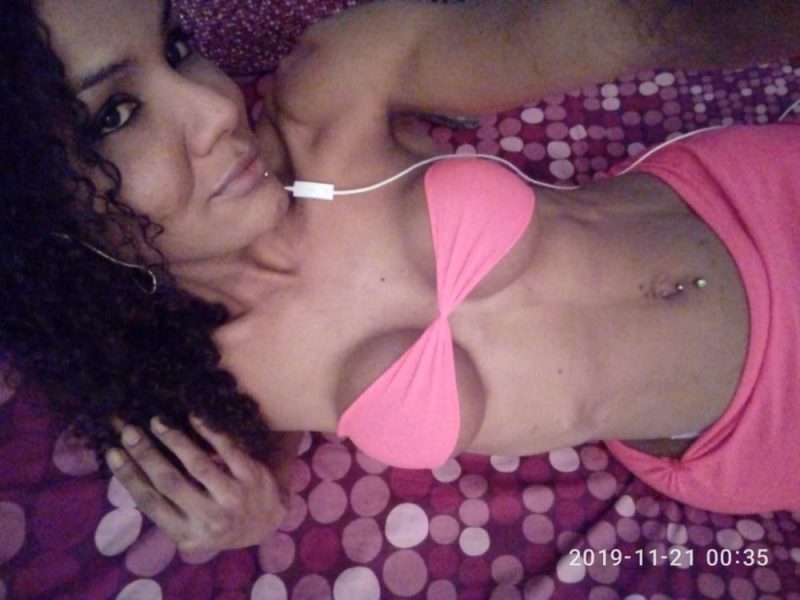 Gabriela Leal 28
