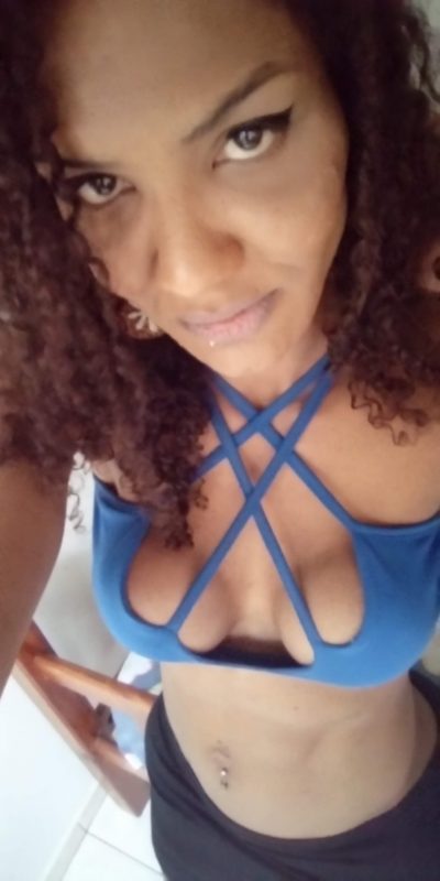 Gabriela Leal 22