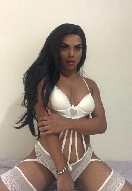 Amanda Ferraz 4