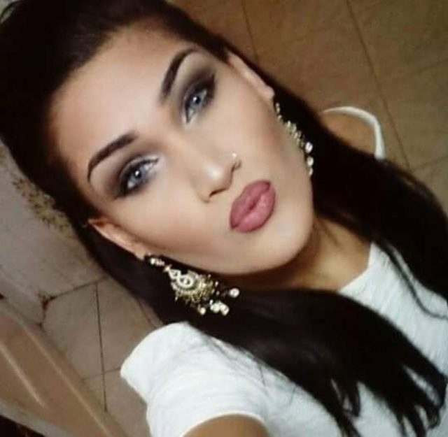 Alana Vallentina 15