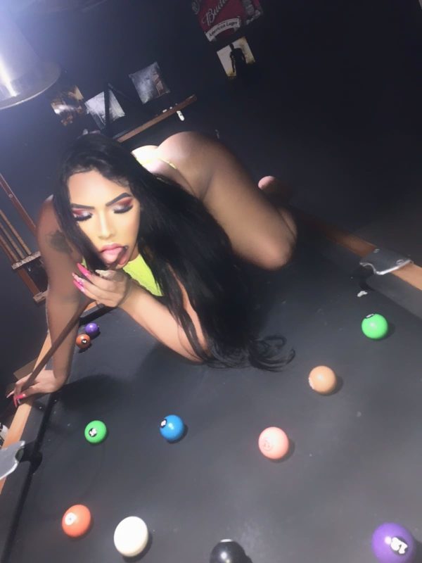 Sthefany Brito 15