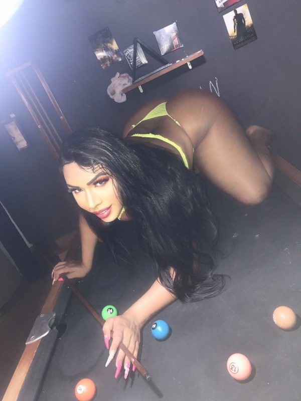 Sthefany Brito 12