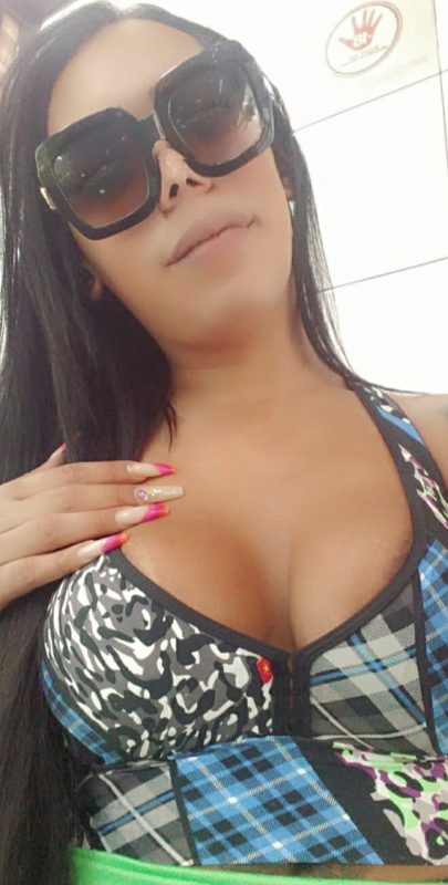 Sthefany Brito 27