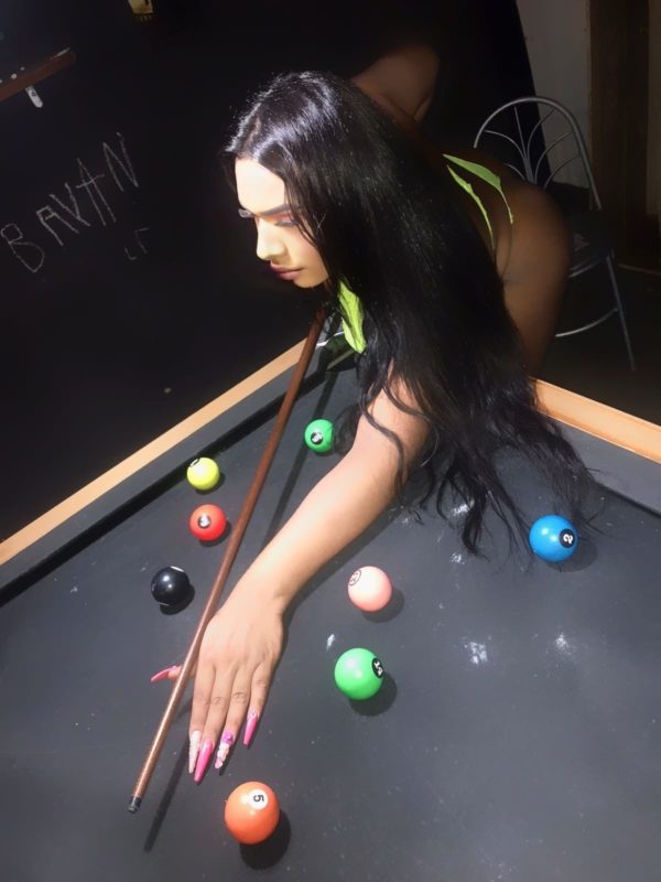 Sthefany Brito 9