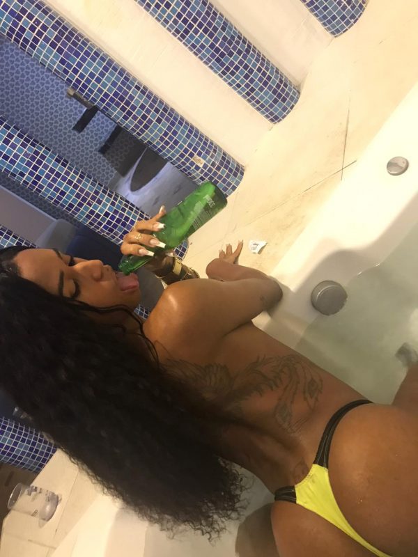 Vanessa Araújo 99