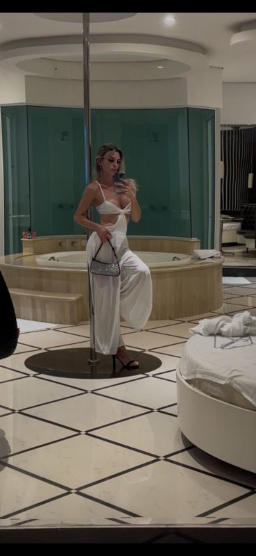 Rochelle Angel 31