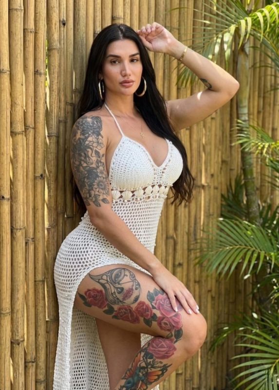 Beatriz Leal 25
