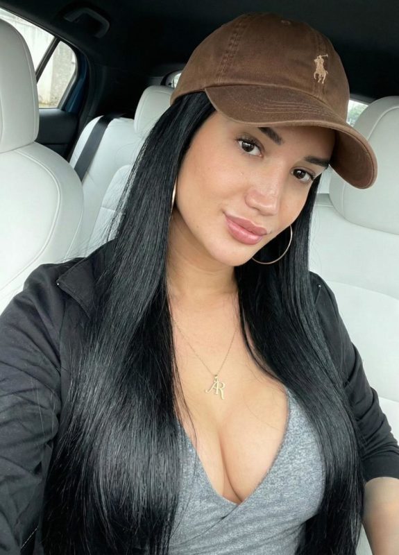 Beatriz Leal 24