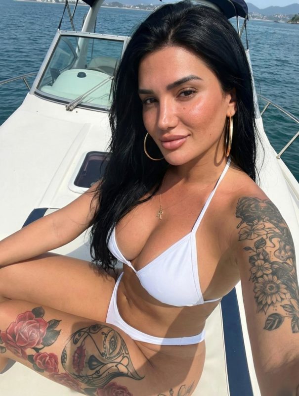 Beatriz Leal 21