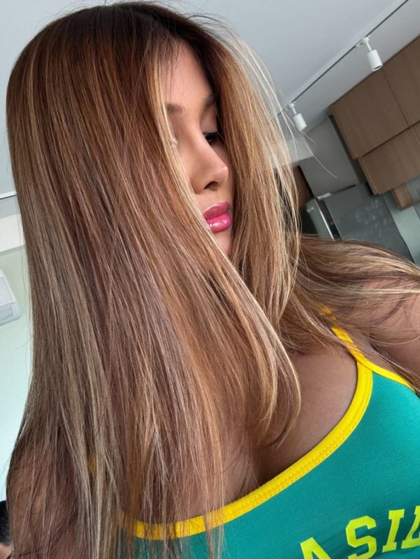 Roberta Close 7
