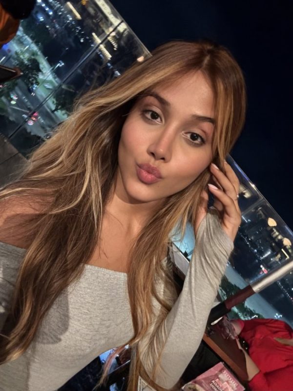 Roberta Close 4